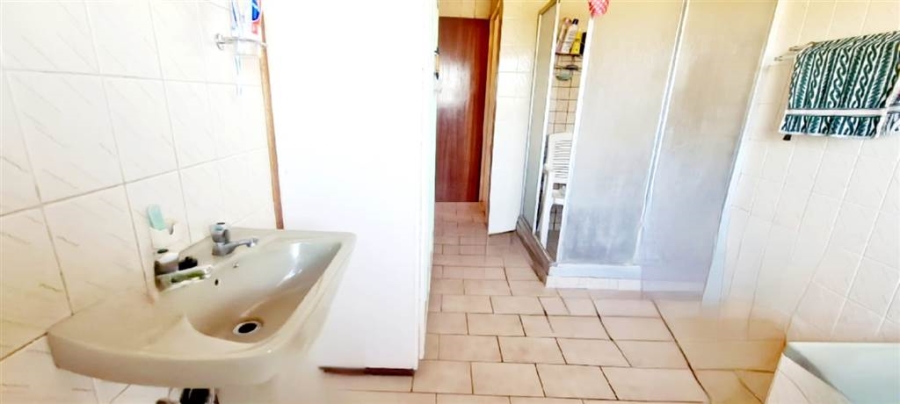 5 Bedroom Property for Sale in Orkney North West